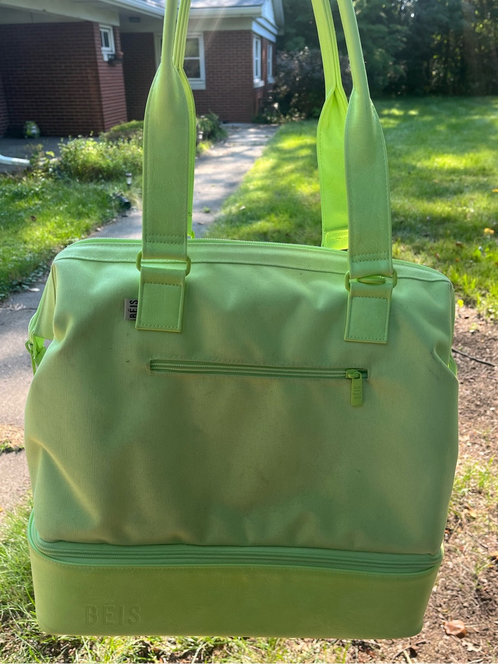 BÉIS The Mini Weekender in Citron